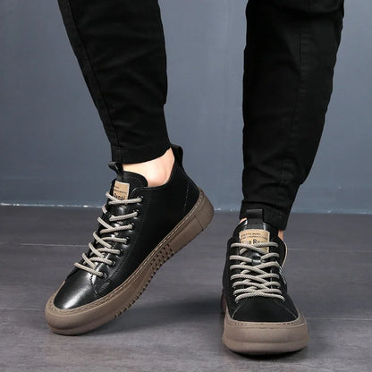 Men's Shoes 2025 New Soft-Soled Sports Mid-High Top Sports Shoes Business Casual Fashion Thick-Soled Shoes Versatile Lightweight Trbottomyy Shoes