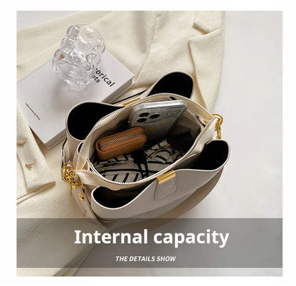2024 New Trendy and Fashionable Handbag, High end and Western Style, Versatile in Summer, Crossbody Bucket Bag